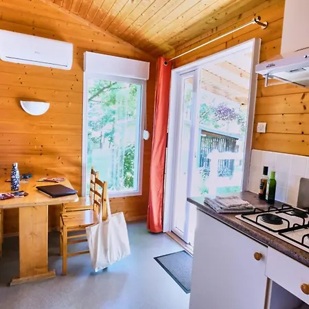 Le Couriou 4* Recoubeau-Jansac