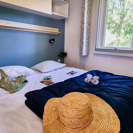Campsite Le Couriou Recoubeau-Jansac
